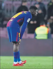  ?? FOTOS: PEP MORATA ?? Dembélé se tocó la zona afectada el jueves en el Barça-Celta de Copa Por su parte, Iniesta no llegó ni a calentar en Anoeta