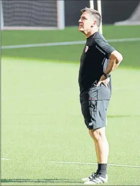  ?? FOTO: MIREYA LÓPEZ ?? Eduardo Berizzo, preparado para su debut en LaLiga con el Athletic