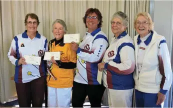  ?? PHOTO: CONTRIBUTE­D ?? FOURSOME WIN: Winners (from left) Val Chant, Brenda Shea, Tania Ingram, Imelda Brumpton with West Toowoomba vice president Bev Holmes-Willis after the John Robinson four-a-side trophy day.