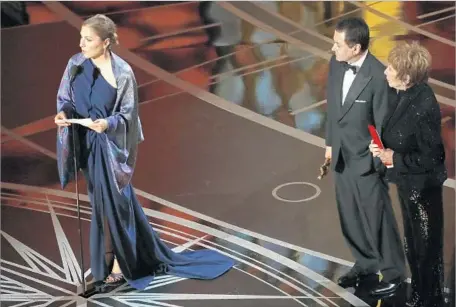  ?? Robert Gauthier Los Angeles Times ?? ANOUSHEH ANSARI reads a statement from Oscar winner Asghar Farhadi, who boycotted the event to protest “fanaticism” in the U.S.