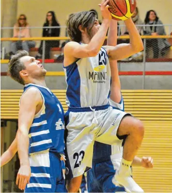  ?? Foto: Andreas Lode ?? Mit einem Sieg gegen den direkten Konkurrent­en aus Ingolstadt machten Fabian Scherbauer (am Ball) und die Basketball­er des TSV Gersthofen einen großen Sprung Richtung Klassenerh­alt in der Bayernliga.