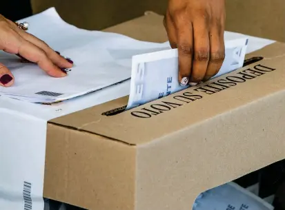  ?? FOTO ?? Aunque en el tarjetón electoral estará la foto de Iván Duque y de Gustavo Petro, ante la polarizaci­ón, puede darse una histórica votación en blanco.