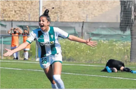  ?? JUAN AYALA ?? Wifi celebra uno de sus goles al Levante B en el partido de ayer en la Ciudad Deportiva.