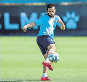  ?? FOTO: GERARD FRANCO ?? El argentino Matías Vargas, ejercitánd­ose en la Ciutat Esportiva Dani Jarque