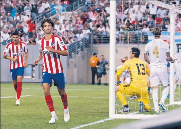  ??  ?? GOLEADA. El Atlético vivió un partido fantástico contra el Real Madrid en Nueva Jersey, donde consiguió siete goles ante su eterno rival con un once muy ofensivo.