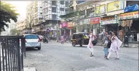  ?? BACHCHAN KUMAR ?? Roads that have been dug up by the civic body for laying sewage and water pipes have led to a rise in the number of potholes in Kopar Khairane.