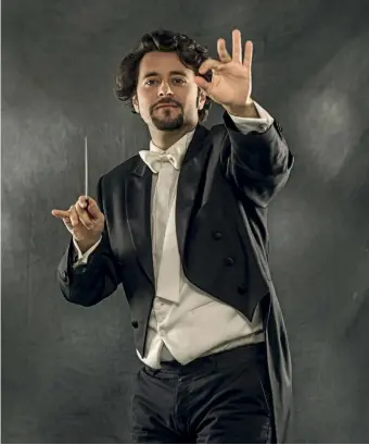  ??  ?? Filippo Arlia, 30 anni.
Il 18/1 aprirà la Stagione Sinfonica del Teatro Politeama di Catanzaro. Tra gli impegni del 2020, il Festival di Bayreuth con Rainulf und Adelasia, opera di Siegfried Wagner ambientata a Reggio Calabria