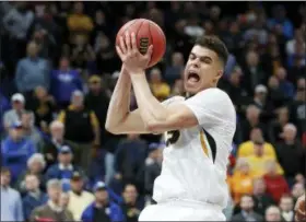  ?? JEFF ROBERSON — THE ASSOCIATED PRESS FILE ?? Missouri’s Michael Porter Jr. pulls down a rebound against Georgia during the Southeaste­rn Conference tournament on March 8 in St. Louis.