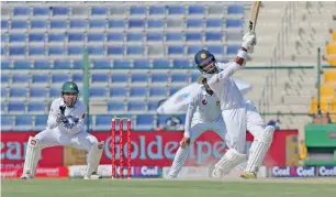  ?? Photo by Ryan Lim ?? Sri Lanka’s Chandimal bats during the first Test against Pakistan in Abu Dhabi. —