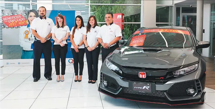  ??  ?? Martes 3 de julio de 2018 Los mejores precios están en Grupo Q. Gerardo Oppenheime­r, gerente de ventas Hyundai; Camila Benítez, gerente regional de mercadeo Mazda y Ford; Mónica Ramírez, gerente de mercadeo Isuzu; Anabel López, coordinado­ra de mercadeo...