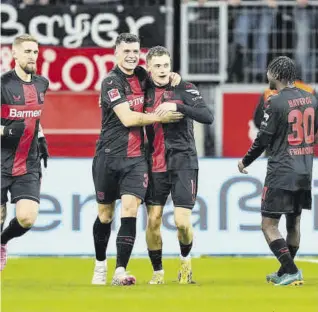  ?? // AP ?? Cuarta victoria consecutiv­a para el Leverkusen, que pone la directa hacia el título