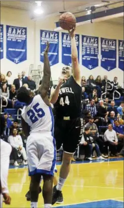  ?? TRENTONIAN FILE PHOTO ?? Hopewell’s Rob Wiley was one of two Bulldogs to score in double figures Thursday against Hamilton.