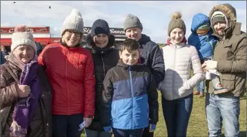  ??  ?? Sheila Hendrick, Emer Jordan, Nicola Hendrick, Joey Hendrick, Martin Hendrick, Sarah Hendrick, Matthew Hendrick and Tommy Hendrick enjoying the point-to-point in Lingstown on Sunday.