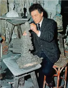  ?? FOTO GETTY IMAGES ?? V létě v Praze. Alberto Giacometti ve svém ateliéru (1958).
