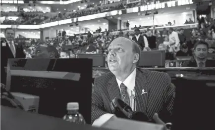  ?? MARK WEBER/THE COMMERCIAL APPEAL ?? Memphis Grizzlies broadcaste­r Pete Pranica watches player announceme­nts before action against the New York Knicks at the Fedexforum.