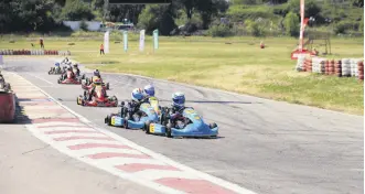  ?? ?? Turkish karting racers in action during the TOSFED Micro Support Cup, part of the MOTUL 2024 Turkish Karting Championsh­ip, Kocaeli, Türkiye, April 23, 2024.
