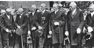  ??  ?? 1933: v.l. Christian Pulm, Hubert Baas, Heinrich Weyen, Johann Vossen, Hermann Hülser, Wilhelm Kehls und Heinrich Schnaß.