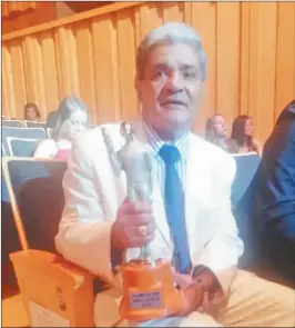  ?? ?? EL POKER DE UN AS. A cuatro décadas de la histórica seguidilla de 1982, 1983 y 1984, Santos Laciar recibió su cuarto Premio Olimpia.