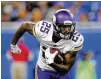  ?? PAUL SANCYA / AP ?? Latavius Murray has taken over as the lead back after signing as a free agent.