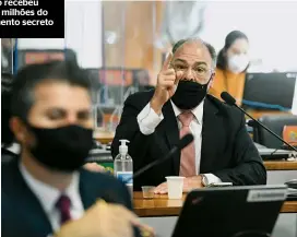  ??  ?? RECURSOS
Líder do governo no Senado e membro da CPI, Fernando Bezerra Coelho recebeu R$ 125 milhões do Orçamento secreto