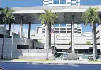  ?? LYNNE SLADKY/AP ?? The existing U.S. Federal Building and Courthouse at 299 E. Broward Blvd. in downtown Fort Lauderdale.