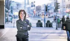  ?? RP-FOTOS: ANDREAS BRETZ ?? Kaufhof-Chefin und City-Ring-Vorsitzend­e Johanna Groeneweg-de Kroon möchte die Situation auf der Schadowstr­aße verbessern.