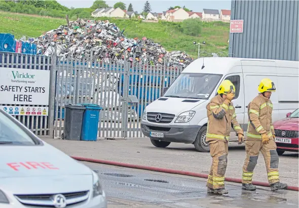  ??  ?? Firefighte­rs were called to the Friarton Bridge Park industrial estate in Perth early today to tackle a blaze within multiple buildings.