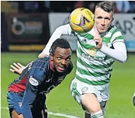  ?? ?? EYES HAVE IT Charles-Cook tussles with David Turnbull