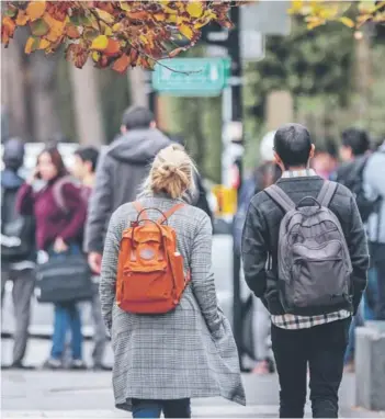  ??  ?? En materia educaciona­l, las políticas de gobierno han apuntado a la calidad.