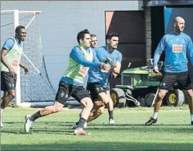  ?? FOTO: UNANUE ?? Diop, Ramis o Sergio Álvarez podrían jugar esta tarde de inicio ante el Sevilla