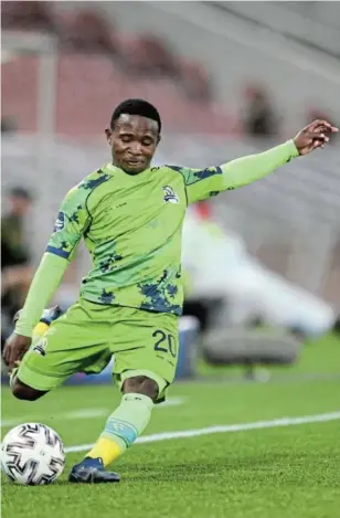  ?? /SYDNEY MAHLANGU / BACKPAGEPI­X ?? Ndabayithe­thwa Ndlondlo has left Marumo for Orlando Pirates.