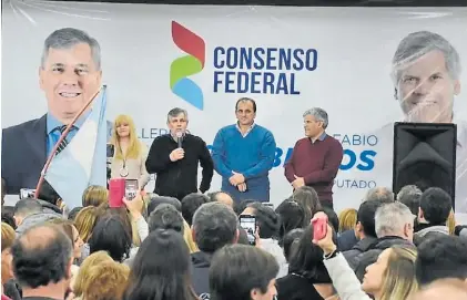  ?? ?? Definición. Milei quiere llevar como candidato a gobernador a un ex aliado de Sergio Massa.