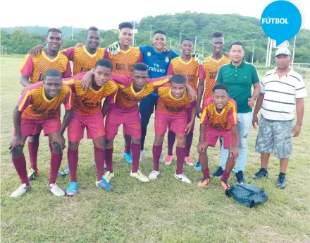  ??  ?? VICTORIA. El conjunto 15 de Marzo ganó el primer partido del torneo, con el marcador de 2 a 0 sobre TNT de Tábule.