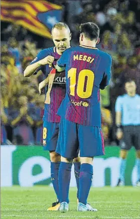  ?? FOTO: M. MONTILLA ?? Iniesta y Messi no tuvieron un coste de traspaso para el Barça