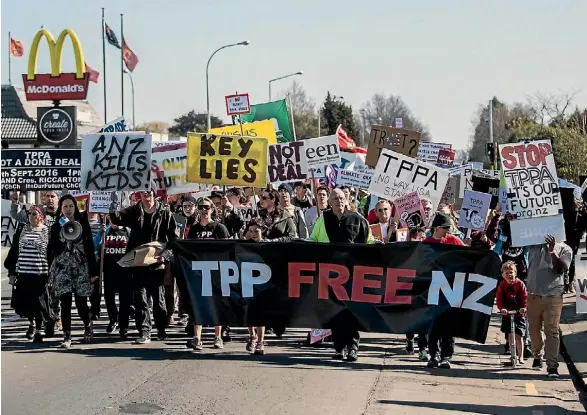  ?? GEORGE HEARD/FAIRFAX NZ ?? Thousands of people marched in protest of the TPPA throughout New Zealand early last year.