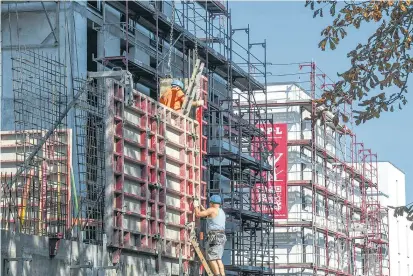  ??  ?? In Deutschlan­d wurde in den letzten Jahren zu wenig gebaut. Das soll sich nun ändern.