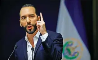  ??  ?? Il presidente di El Salvador, Nayib Bukele, 38 anni: raramente indossa la cravatta