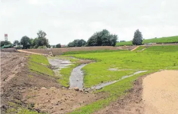  ?? FOTO: KURT KIECHLE ?? Ende des Monats soll das neue Regenüberl­aufbecken „Rotbächle“abnahmerei­f sein.