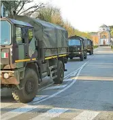  ?? ?? Foto simbolo
I camion militari con i feretri a Bergamo