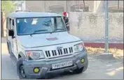  ?? HT PHOTO ?? Gangster Lawrence Bishnoi being taken away in a Punjab Police vehicle from the Bathinda jail on Thursday.