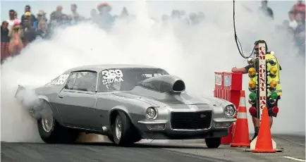  ??  ?? The word drag is best for drag-racing, not for describing how streamline­d a vehicle is.