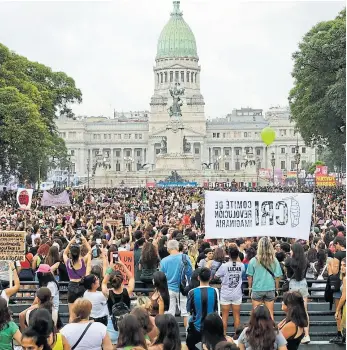  ?? Hernán Zenteno ?? La marcha se concentró en la Plaza del Congreso