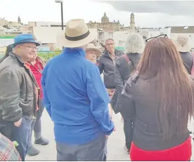  ?? MANUEL ARANDA ?? Turistas de visita en la ciudad durante el Festival de Jerez.