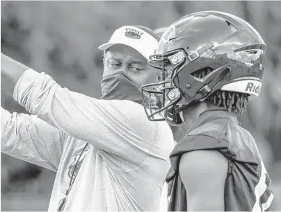  ?? FAU ATHLETICS/COURTESY ?? The FAU football team put a stop to practices last Friday after three individual­s tested positive for COVID-19.