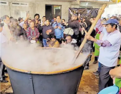  ?? CÉSAR RODRÍGUEZ ?? La cocina tlaxcaltec­a resalta por conservar vivas sus recetas ancestrale­s/