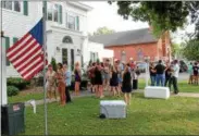  ?? CHARLES PRITCHARD - ONEIDA DAILY DISPATCH ?? Friends and family attend Coby Stevens’s wake at Campbell Dean Funeral Home in Canastota on Tuesday, Aug. 28, 2018.