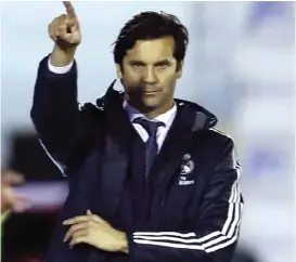  ??  ?? Santiago Solari, en su primer duelo al frente del Madrid.