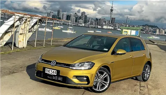 ?? DAMIEN O’CARROLL/STUFF ?? To ensure Golf maximises its time in the sun, VW has created a dress-up version called the R-line.