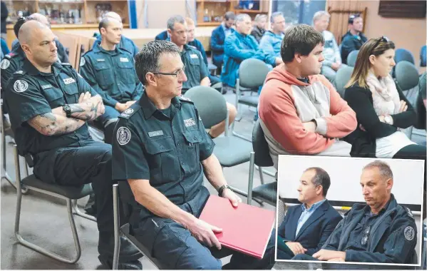  ?? Pictures: ALISON WYND, CORMAC HANRAHAN ?? SHAKE-UP: Volunteer and career firefighte­rs meet with Emergency Services Minister James Merlino and the CFA's chief officer, Steve Warrington, inset, at the Belmont fire station.
