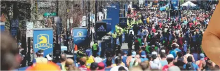  ?? ESPECIAL ?? Participar­on más de 26 mil corredores en este maratón, uno de los más importante­s del mundo.